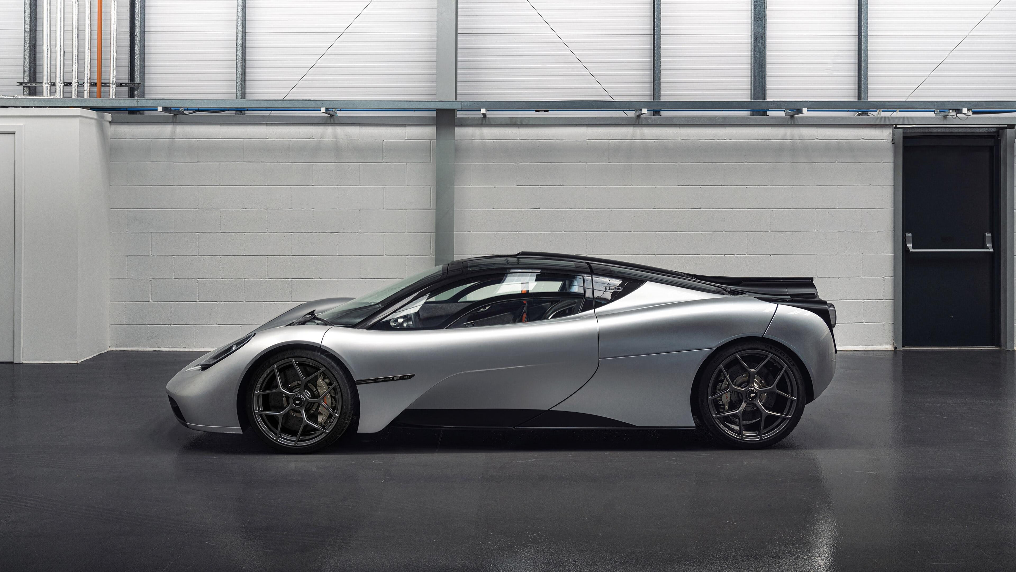 上海男篮取得关键胜利,积分追赶,上海男篮集锦