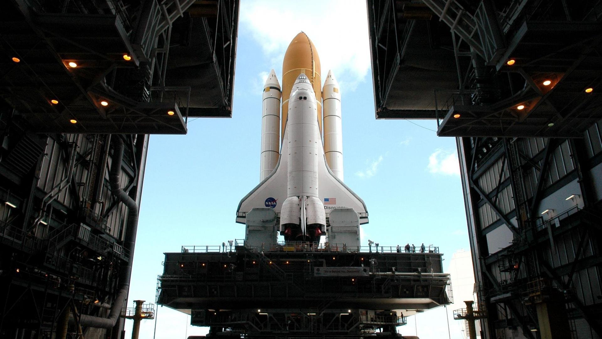 柯隆球队发挥低迷，惨遭主场溃败，柯麦隆篮球