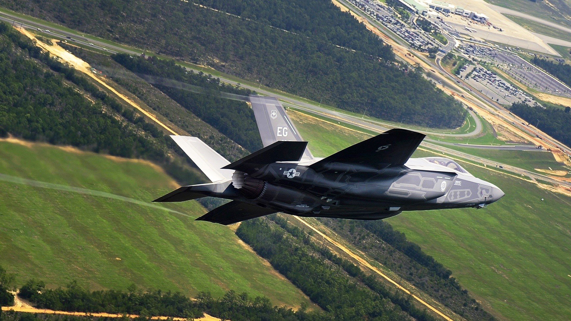 萨卡在对阵曼联的比赛中上演帽子戏法,球员萨卡