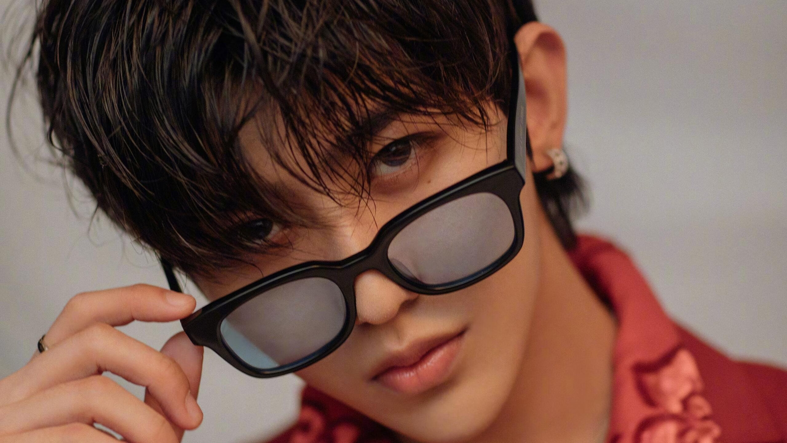 开云官方-赫罗纳后场稳固逐步化解对手攻势，赫罗纳队服