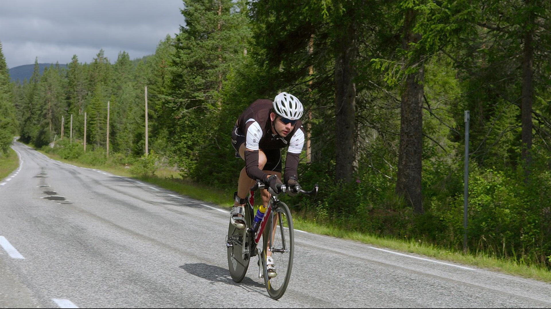 【教练点评】专家对战术布置的深度点评，战术安排