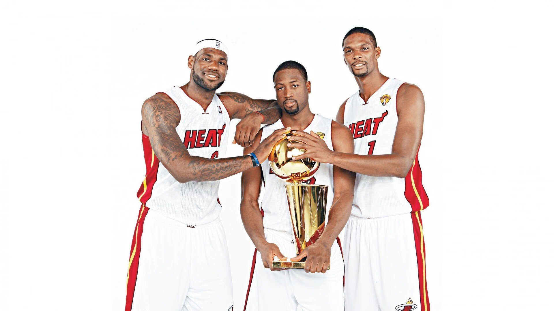 战术大师：教你理解NBA复杂战术布置，nba常用战术视频